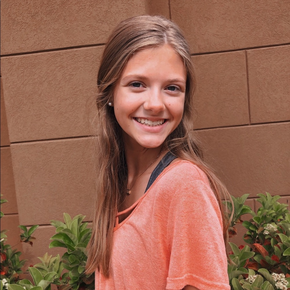 Meet your Posher, Olivia